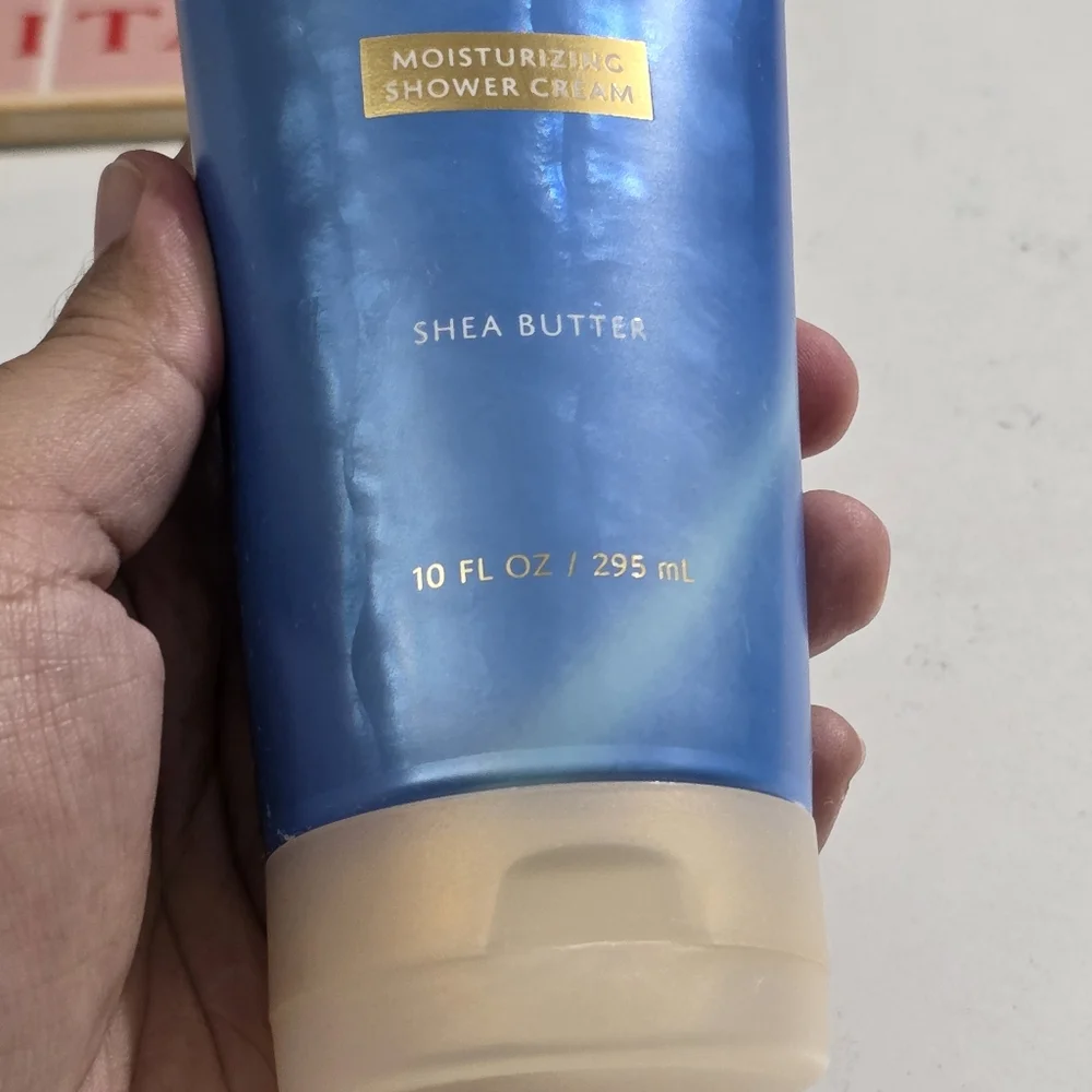 Bath & Body Works bath body