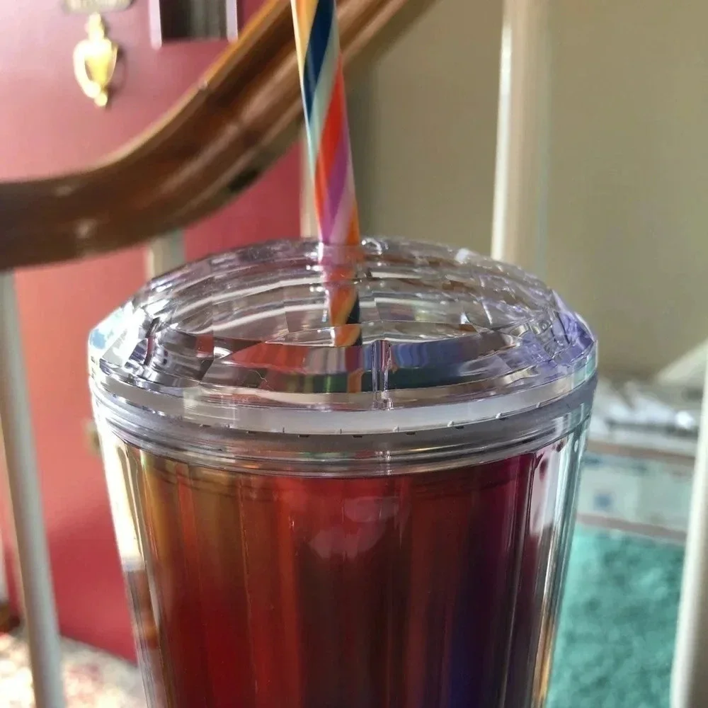 Starbucks 🌈 rainbow
