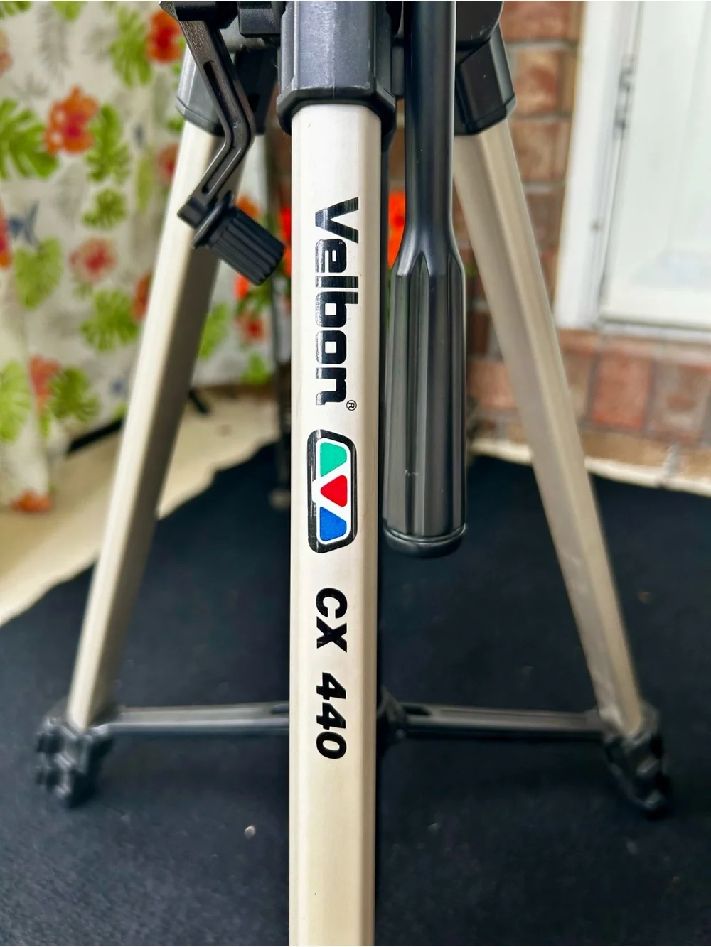 Velbon CX-440 Silver & Black Camera Tripod