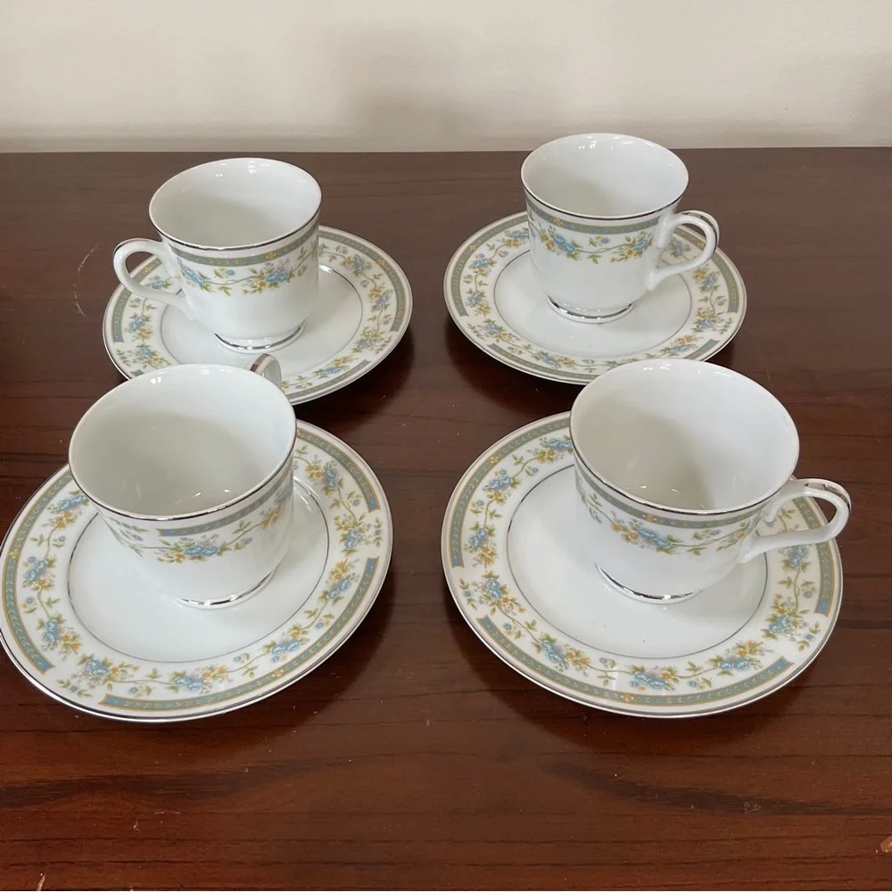 Four Crown China Barclay 519 4 tea cups