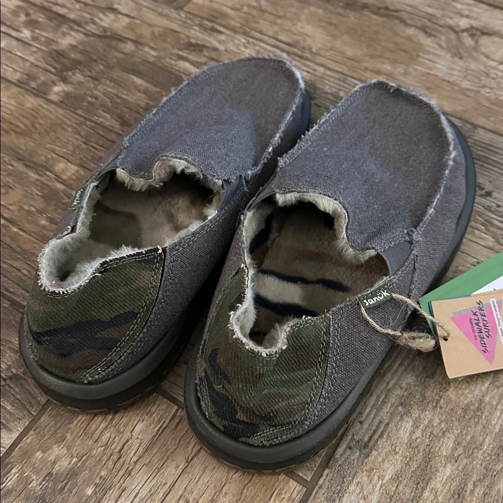 Sanuk mens shoes