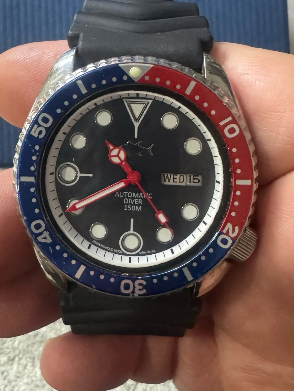 #194 Seiko Automatic Diver 150M Men's Swim Watch - Blue/Red