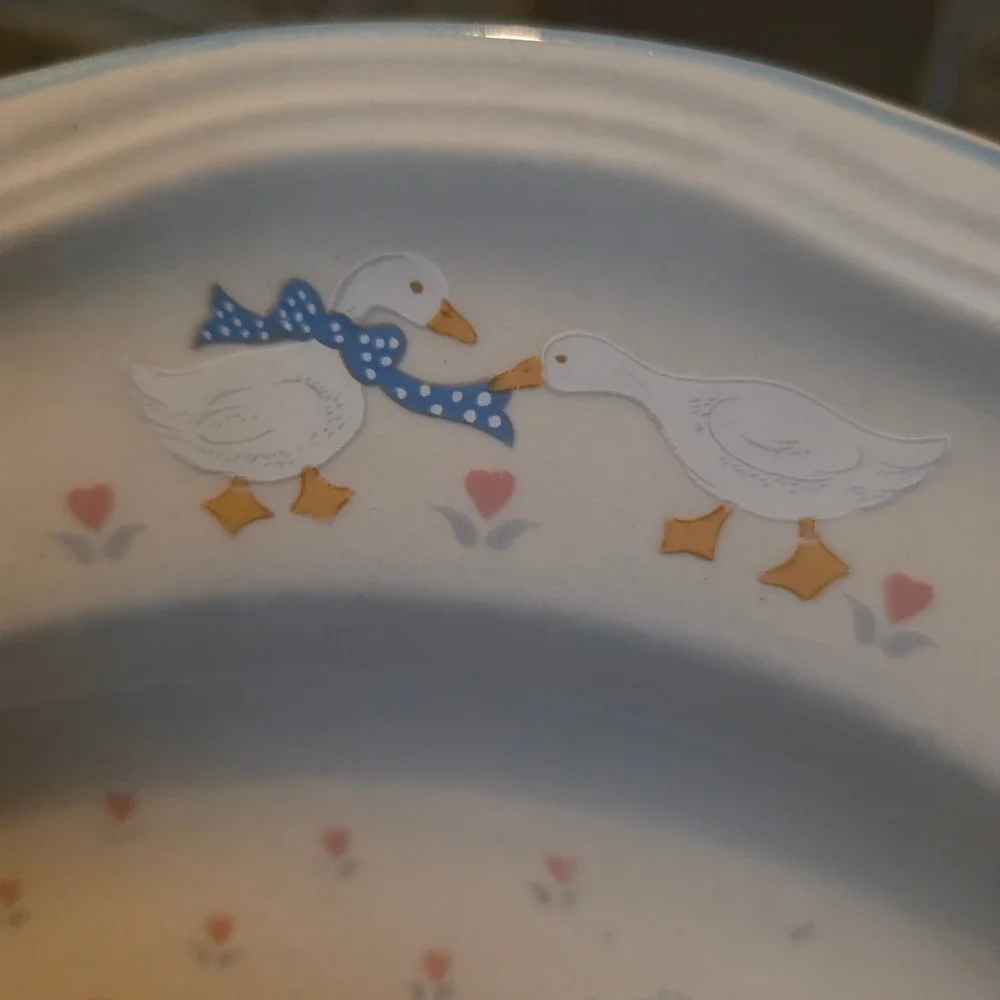 Brick Oven Stoneware Aunt Rhody Goose Dinner Plate Blue Polka Dot Bow 10.5 inch