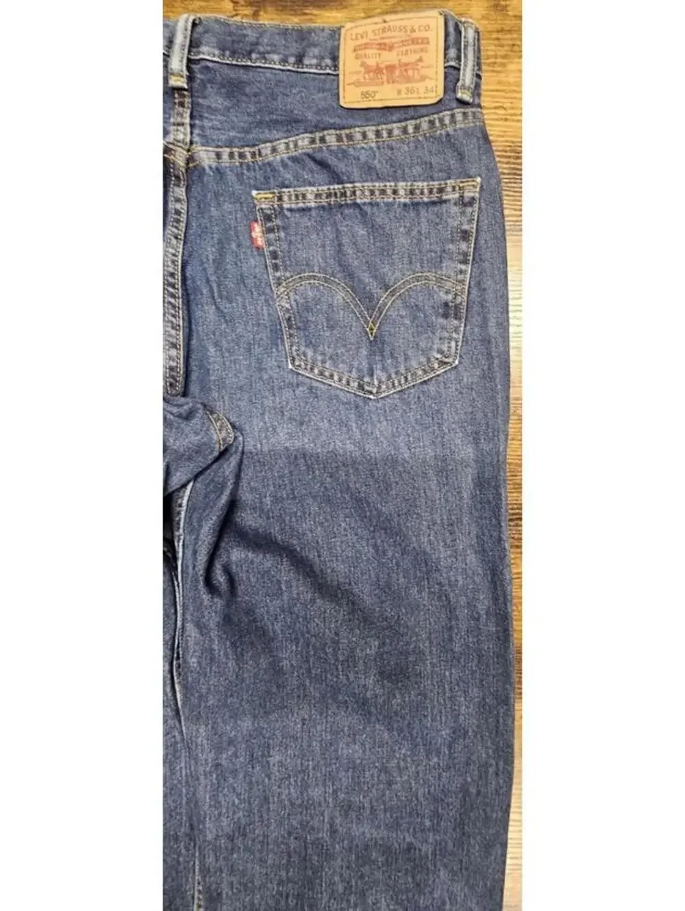 VTG Levi’s 550 Relaxed Fit Jeans Brown Tab Men’s 36x34 Blue Denim Y2K‎