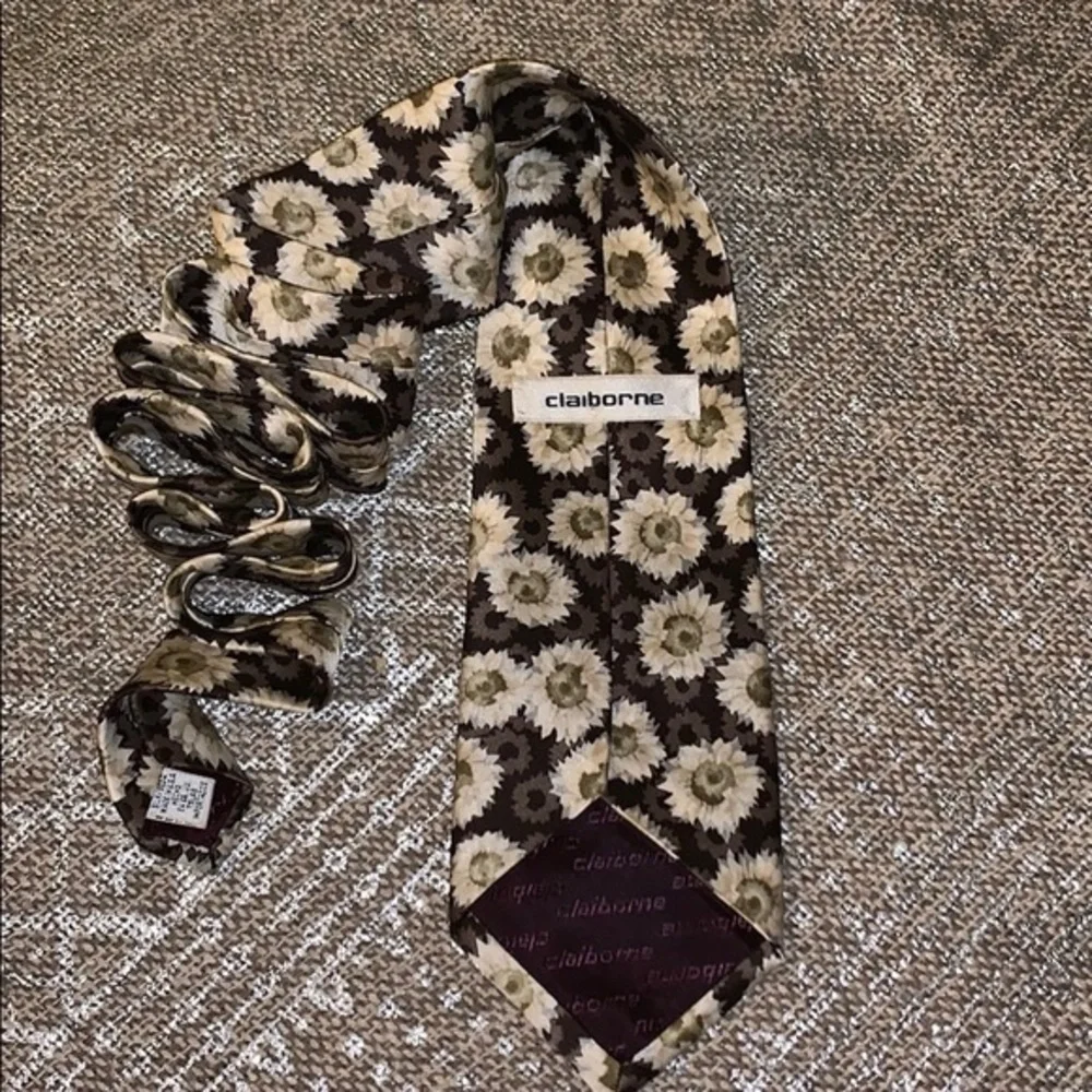 Claiborne tie “flowers”