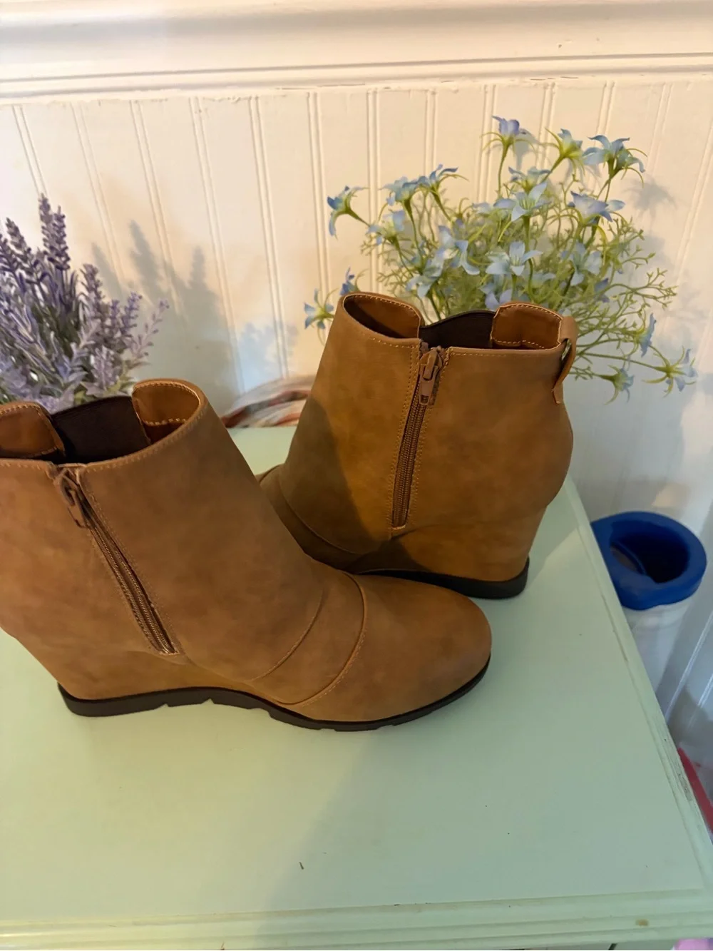 Vintage 7 Eight classic tan