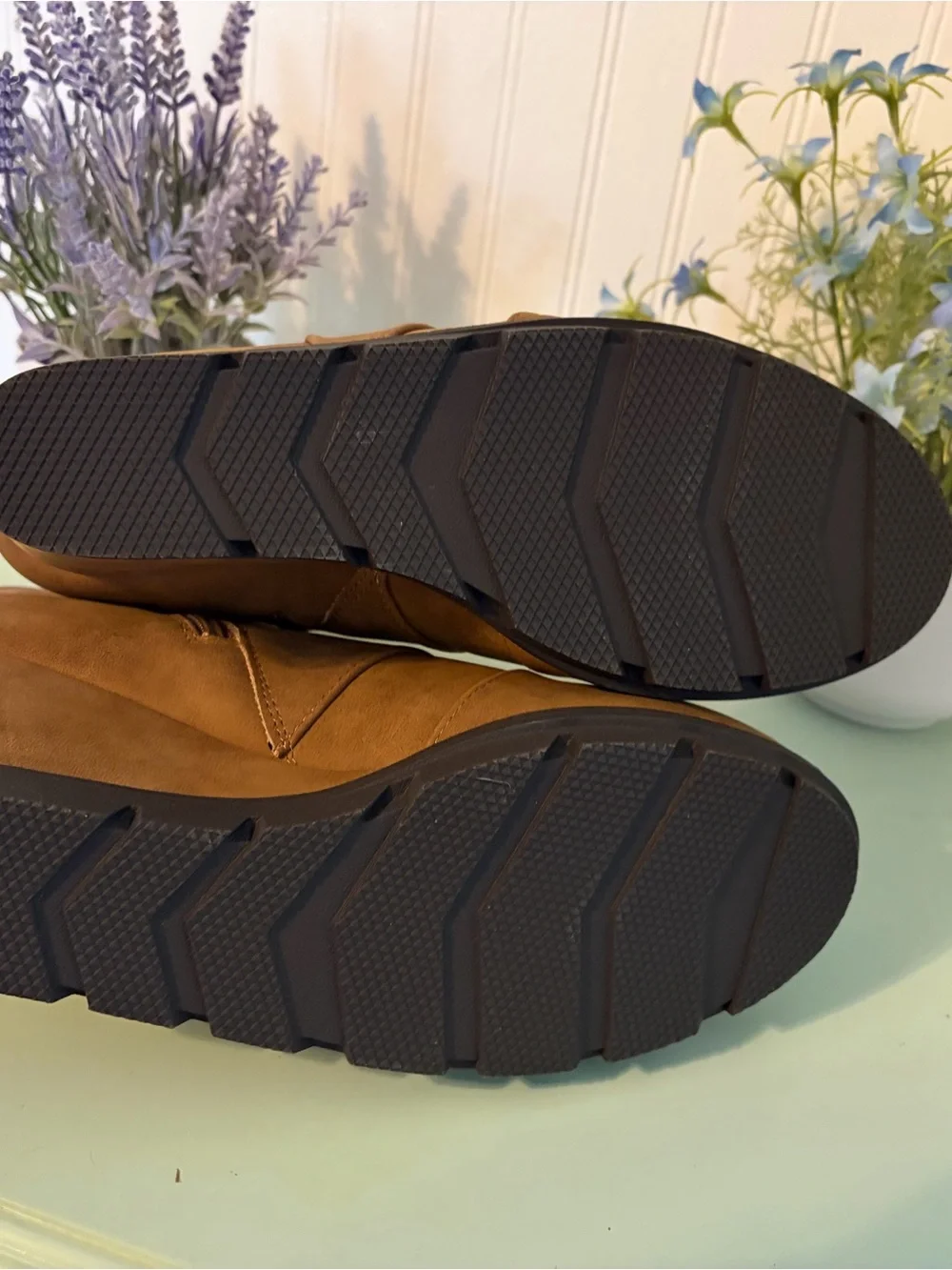 Vintage 7 Eight classic tan