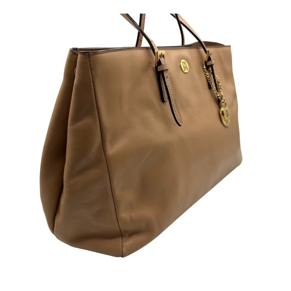 Antonio Melani‎ Tote Bag Womens Large Tan Good Leather Gold Hardware Charm