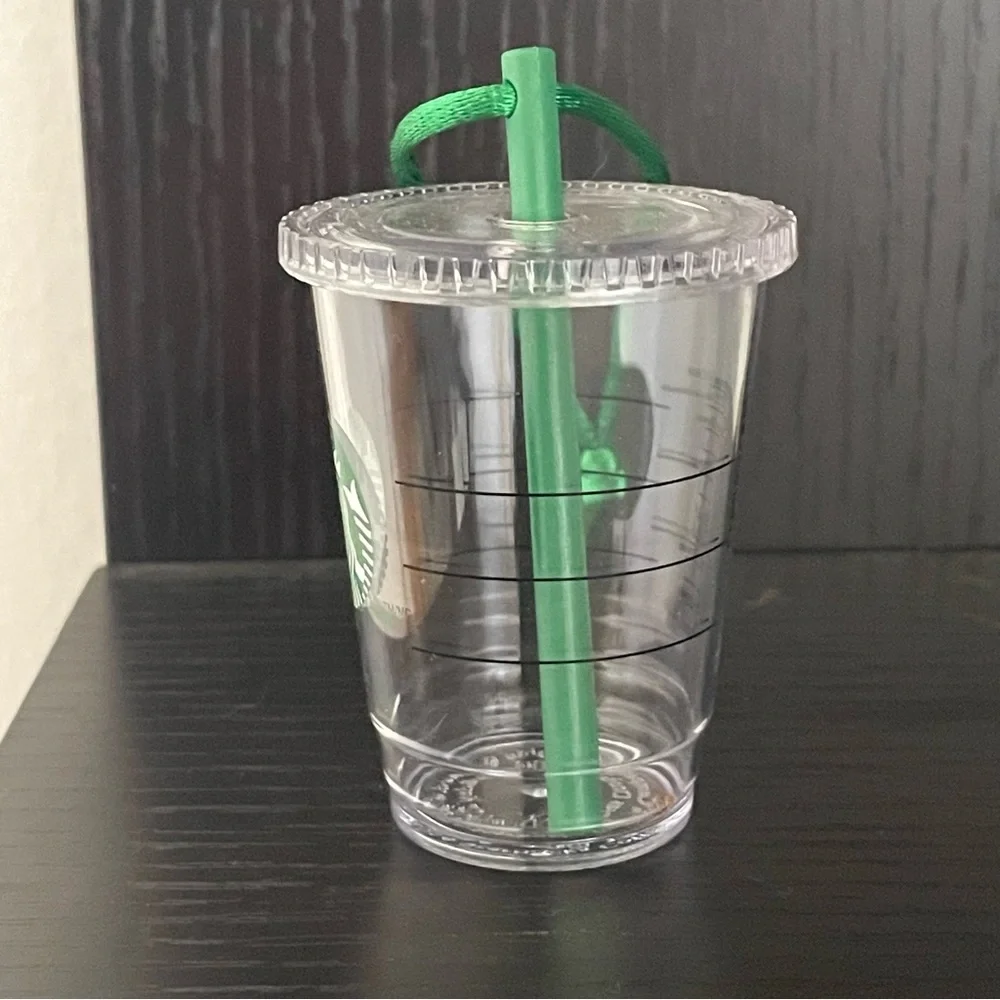 Starbucks holiday 2014