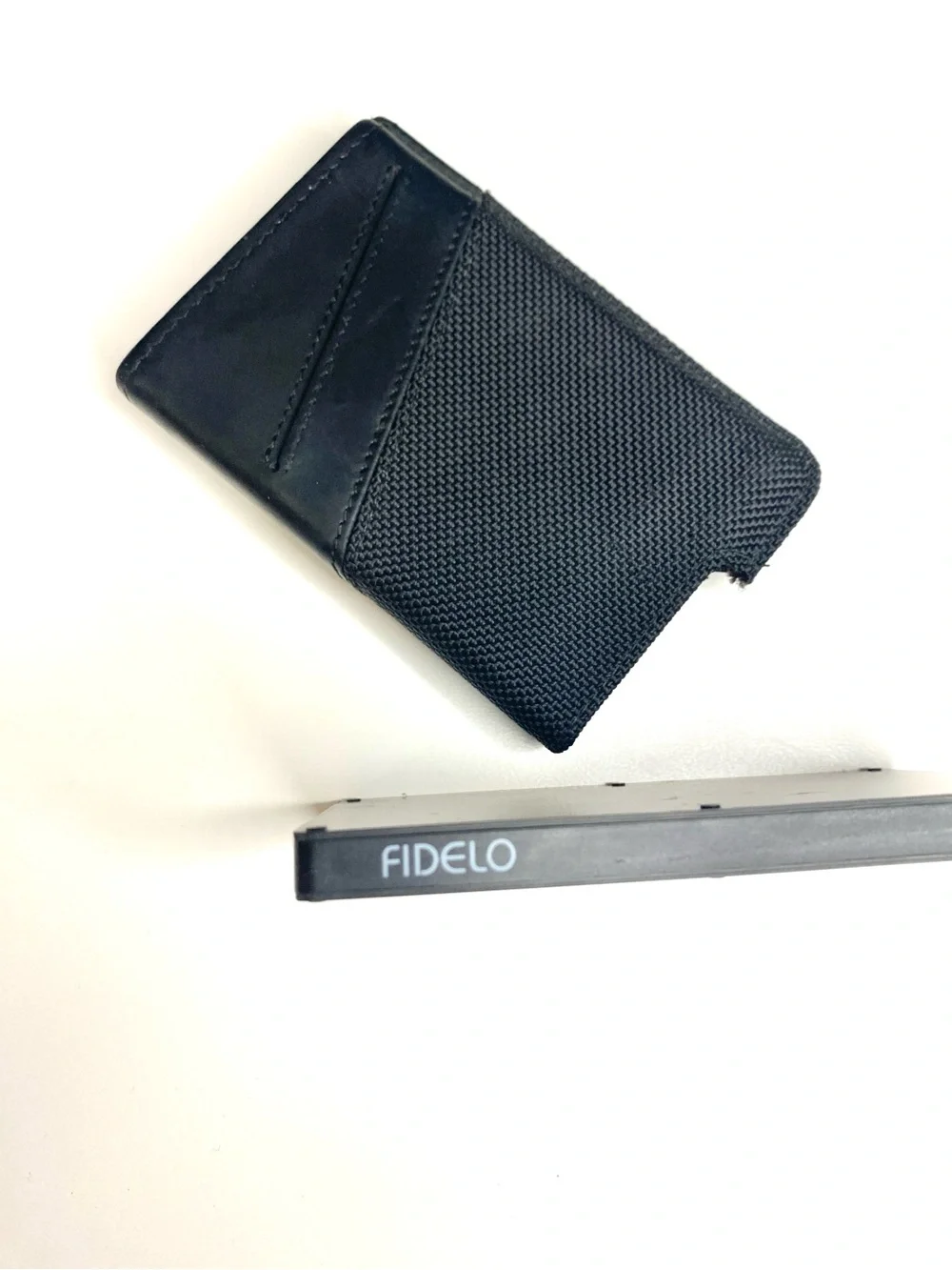 Fidelo men’s rfid