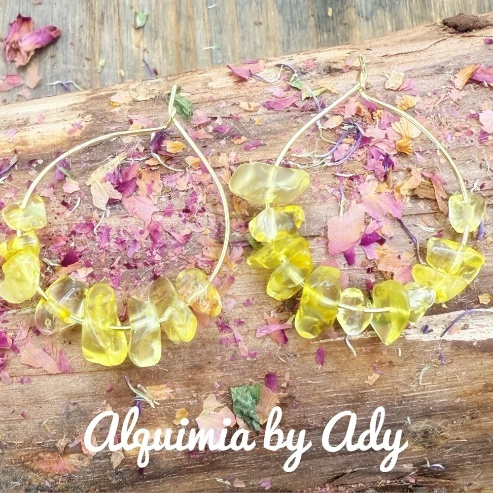 Alquimia Yellow Cascading Earrings with Vintage Charm