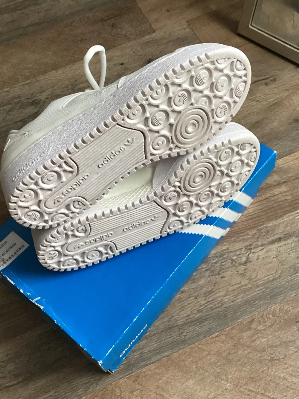 adidas white low