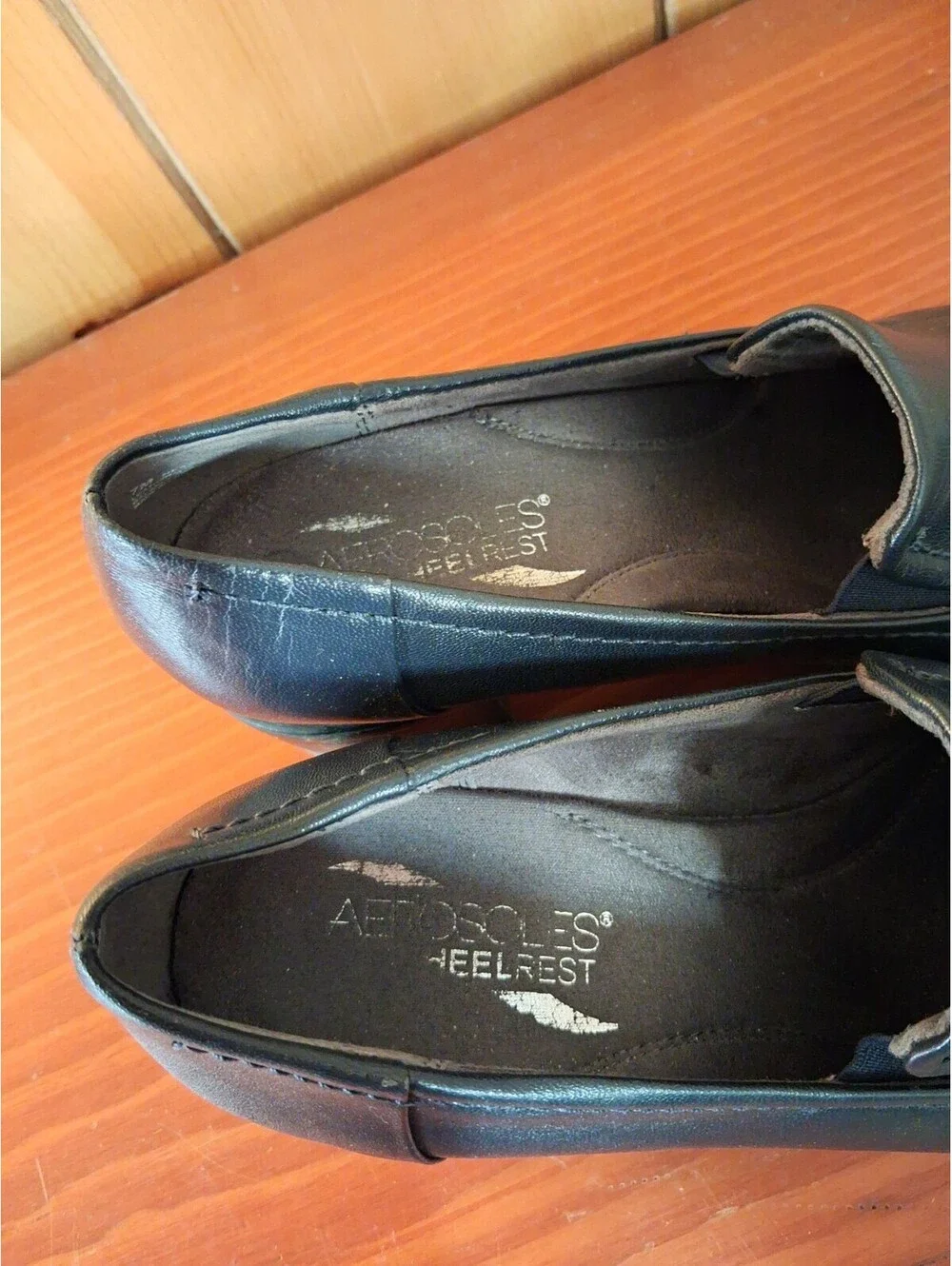 AEROSOLES heel does