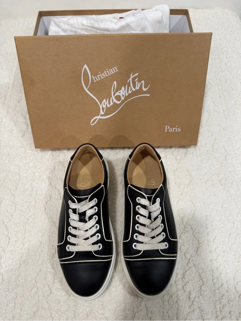 Christian Louboutin am open