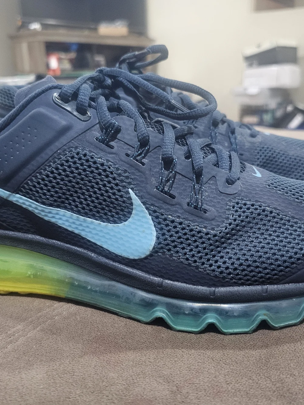 Nike air max+