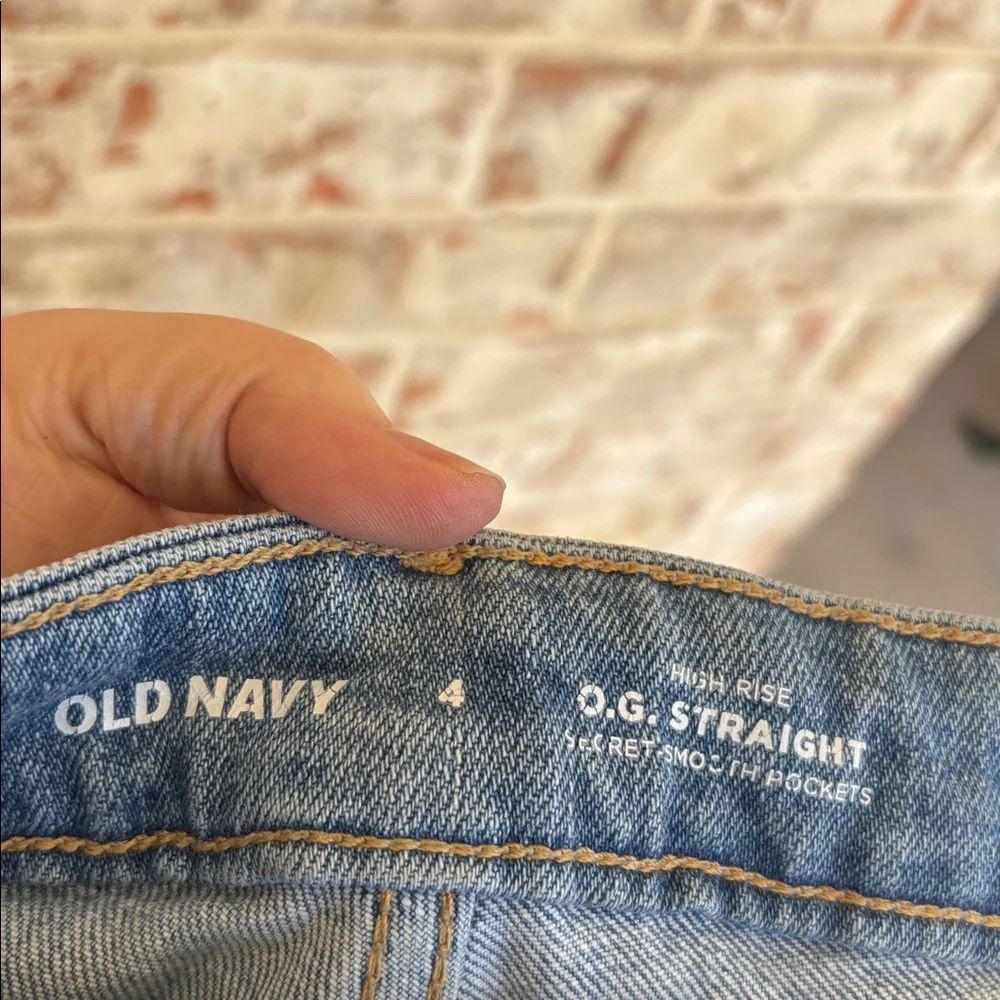 Old Navy size light