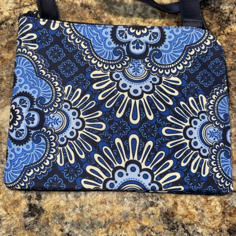 Vera Bradley purse very