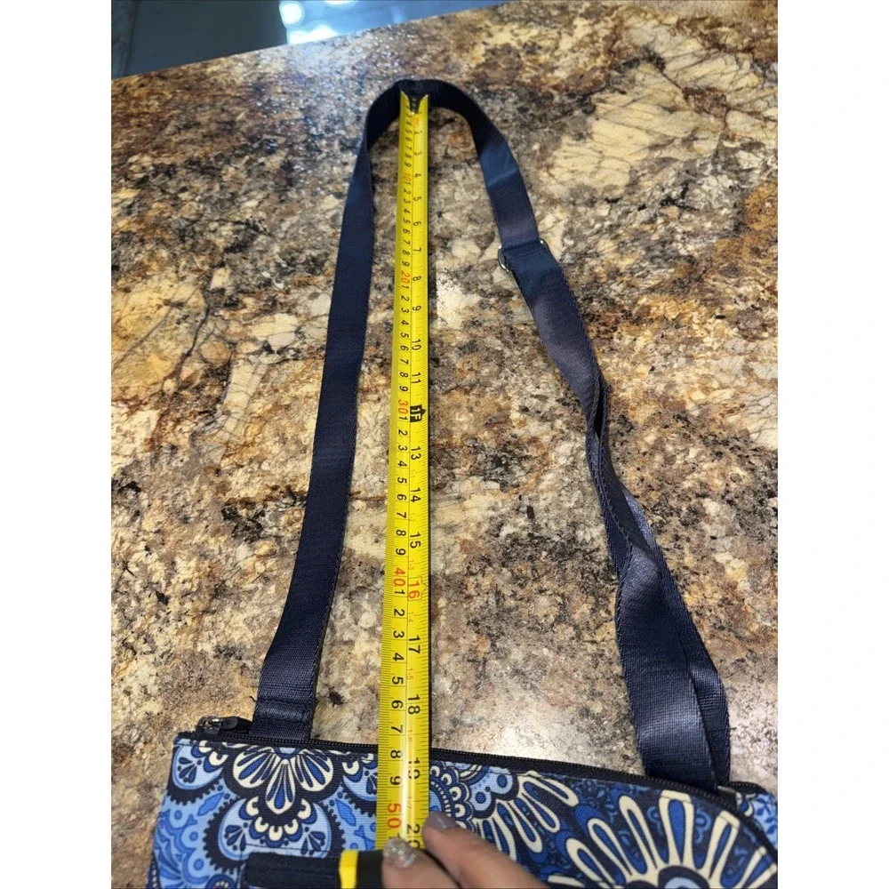 Vera Bradley purse very