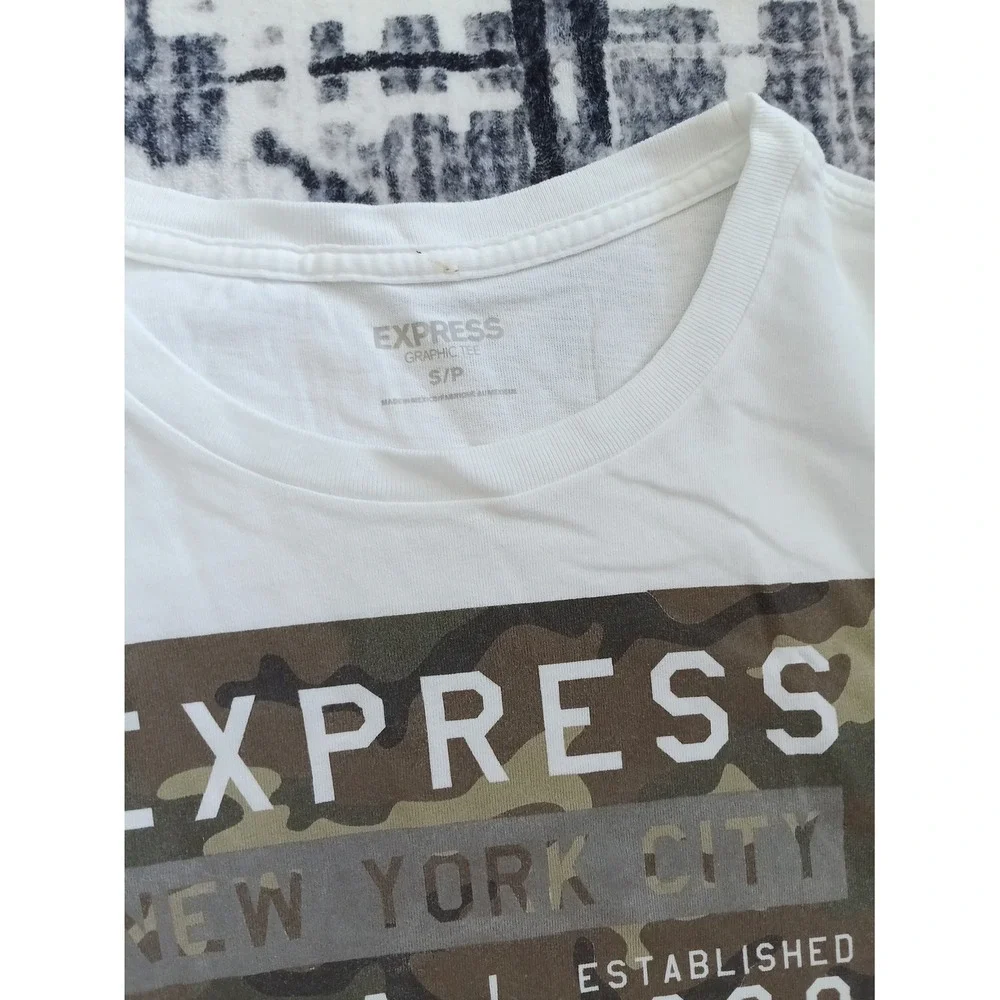 Express white short