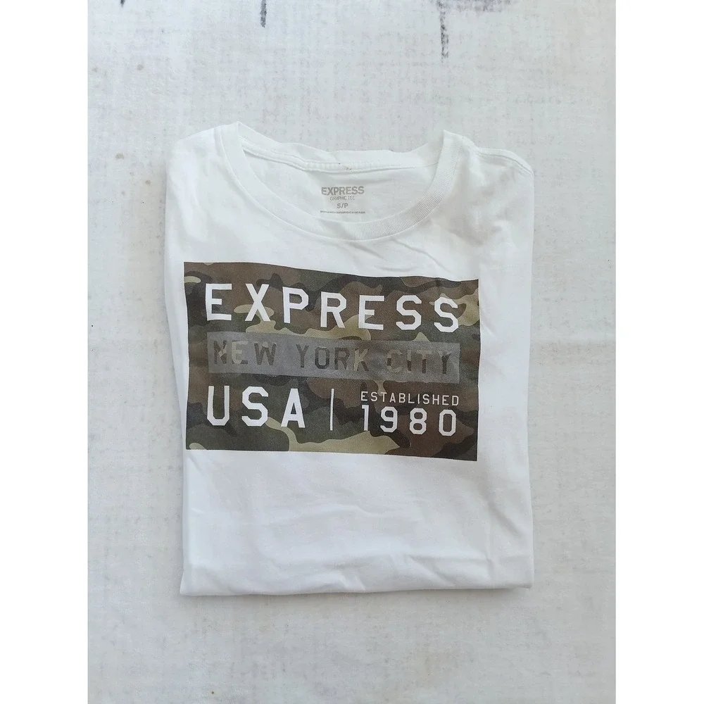 Express white short