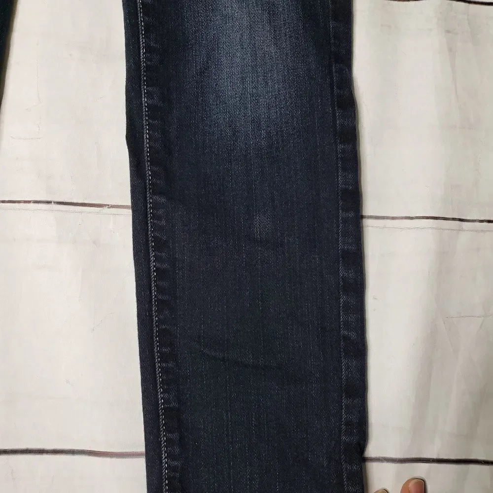 American Eagle Outfitters 98% cotton