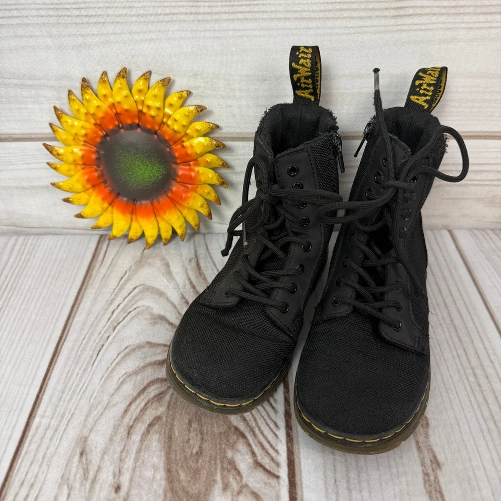 dr. martens‎ combs extra tough poly casual kids boots 1Y