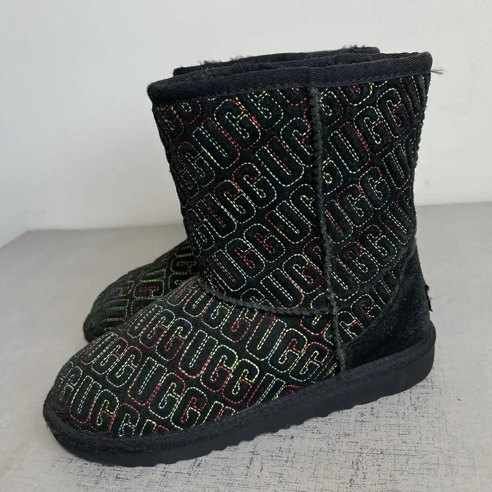 Ugg Classic II Logo Stitch Black Suede Shearling‎ Boots Girls Youth 3