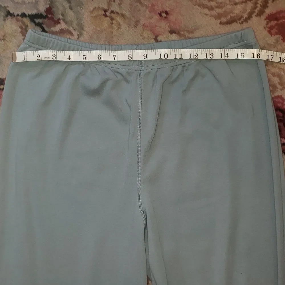 Laura Leigh Ltd. Intimates gently used