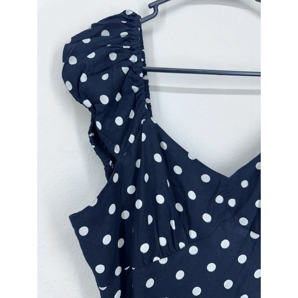 Old Navy coquette puff