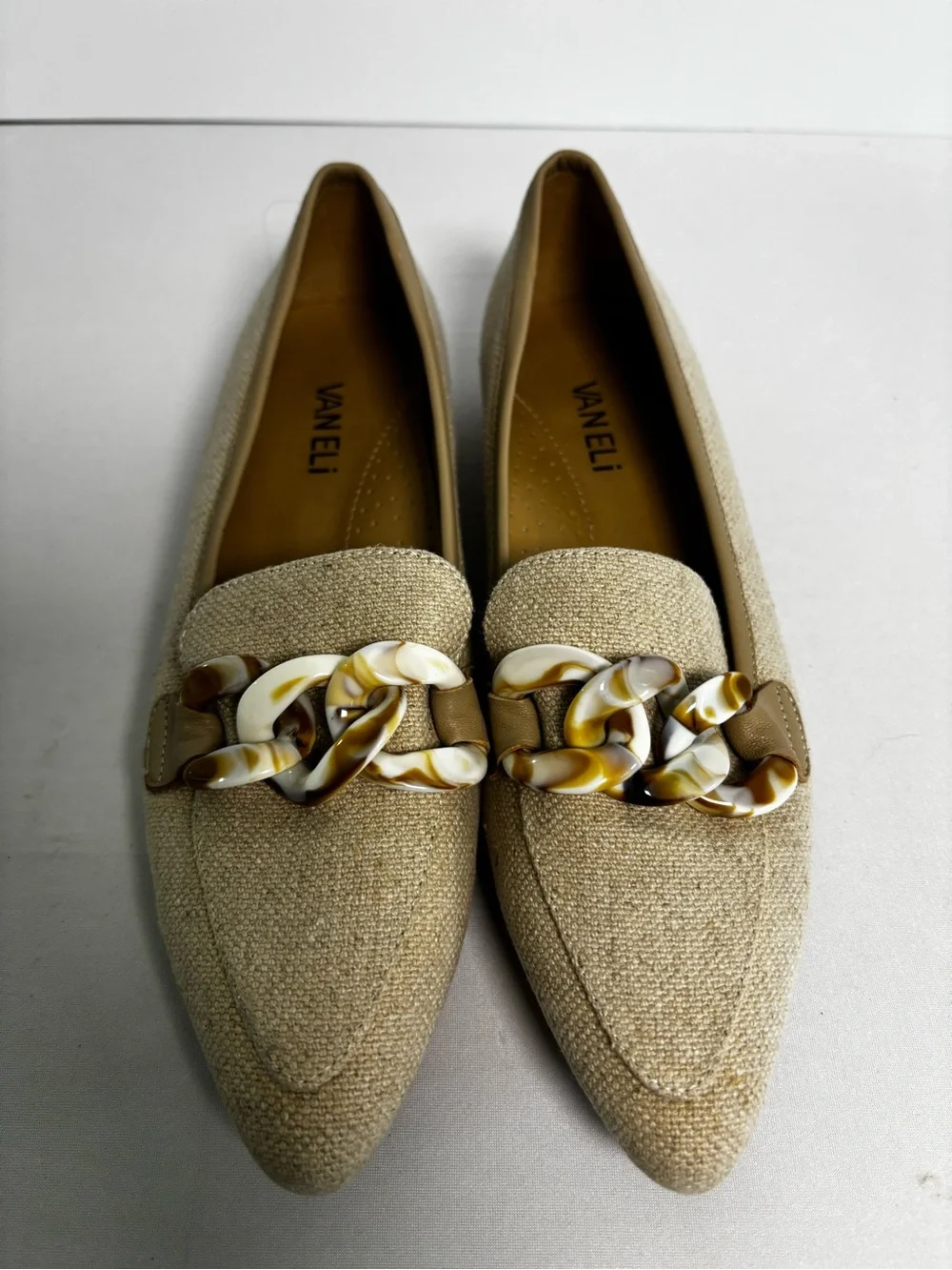 VANELi Womens 8M Beige Linen Loafers Tortoise Chain Pointed Toe Flats