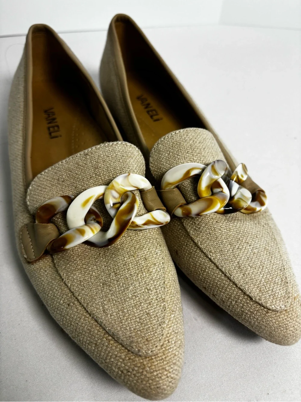 VANELi Womens 8M Beige Linen Loafers Tortoise Chain Pointed Toe Flats
