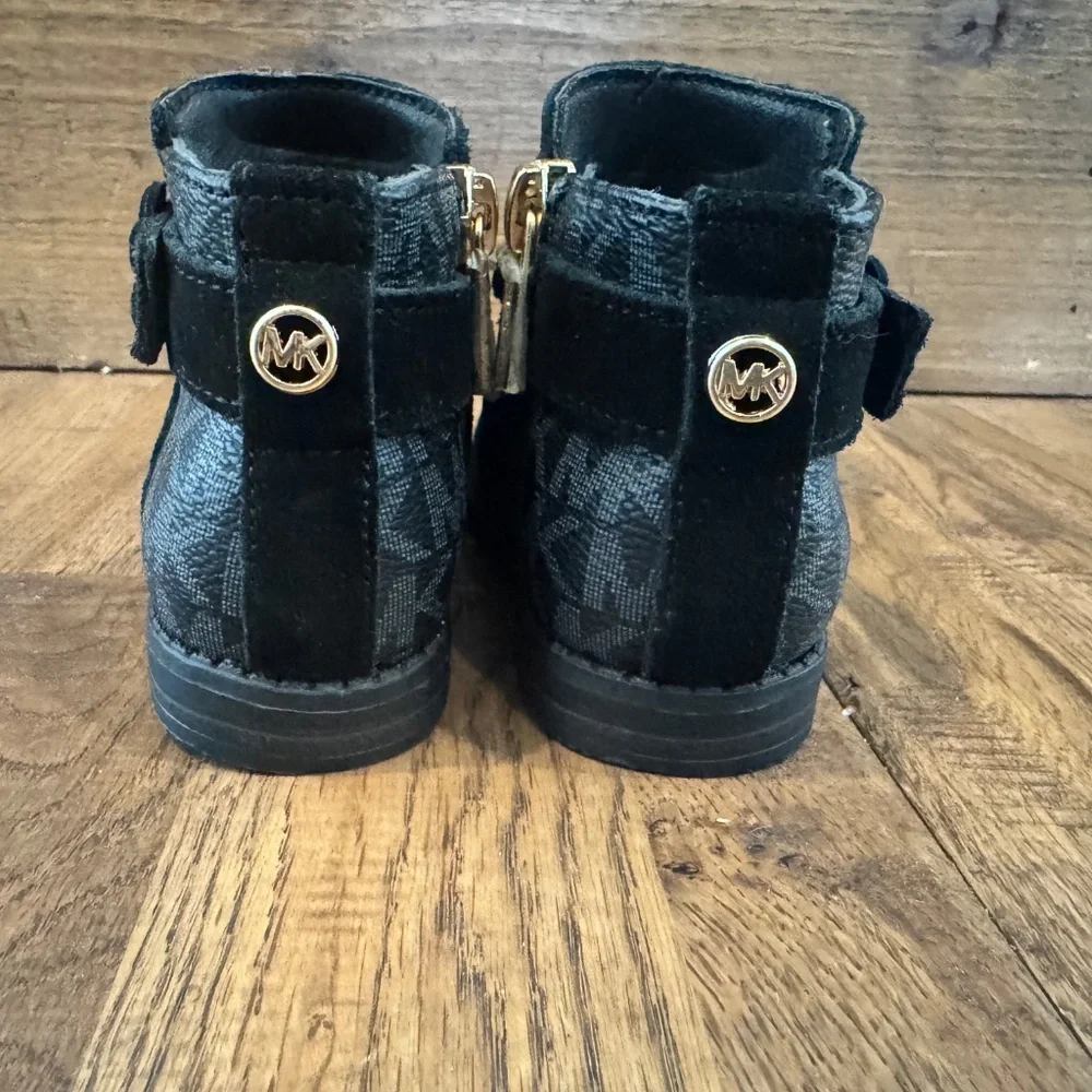NWT Michael Kors Emma Flora Embellished Booties Suede Floral MK‎ Logo Size 5