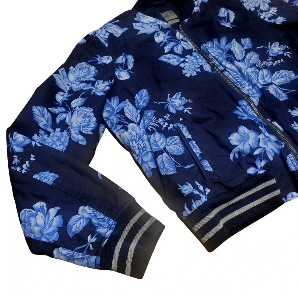 GAP this stylish