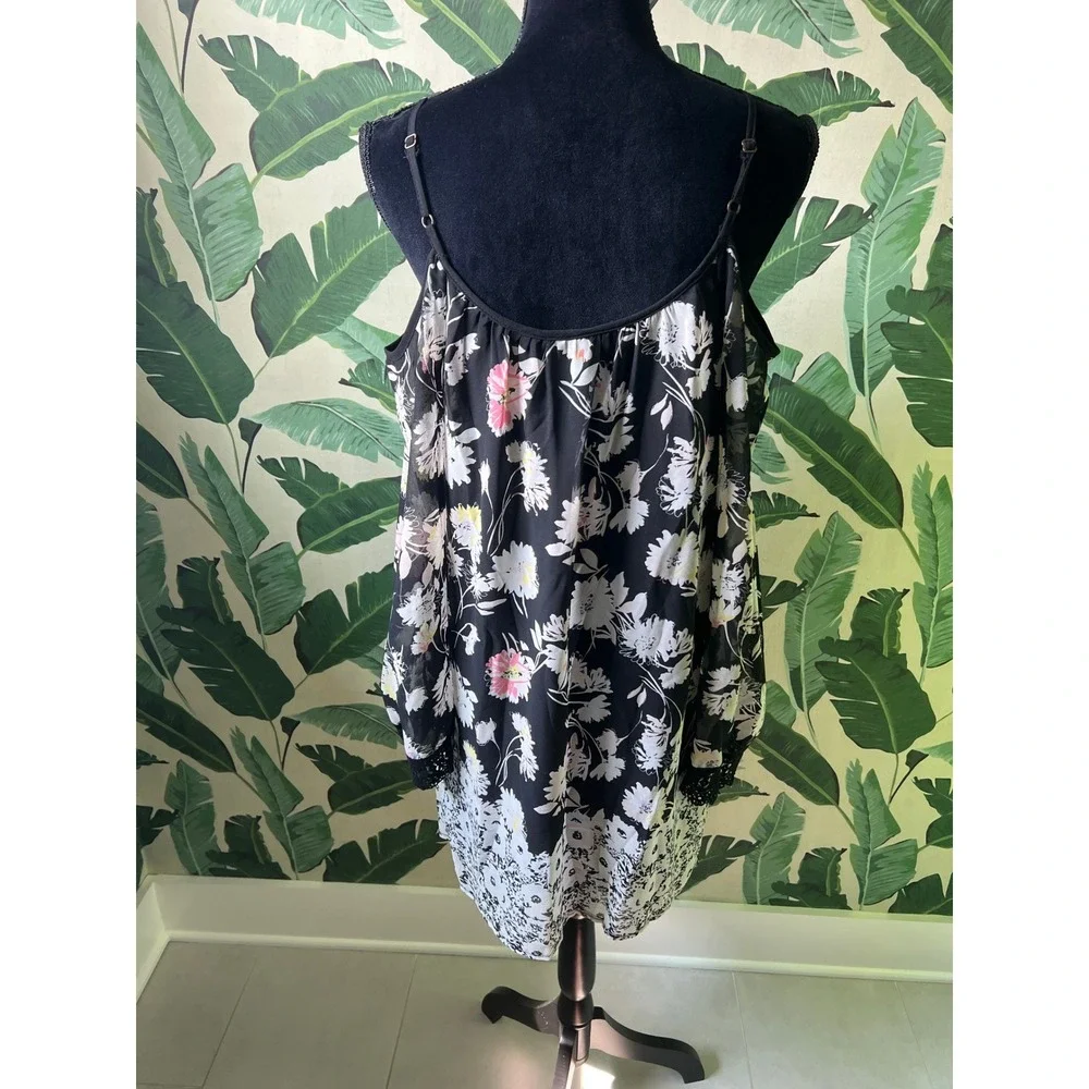 Xhilaration cold shoulder