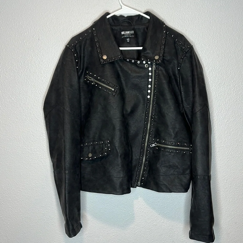 William Rast preowned good