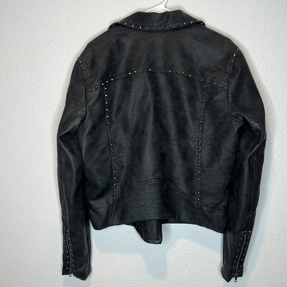 William Rast preowned good