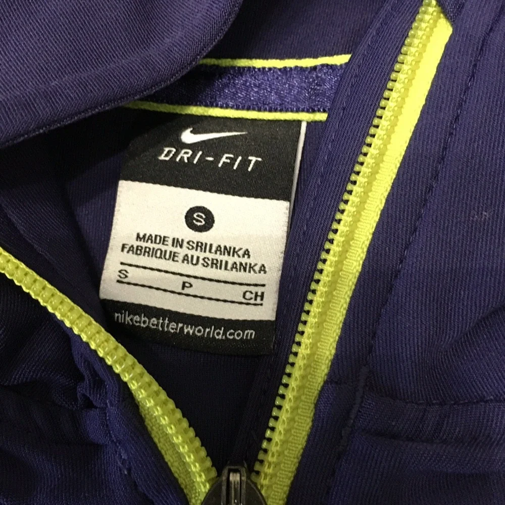 Nike jacket womens