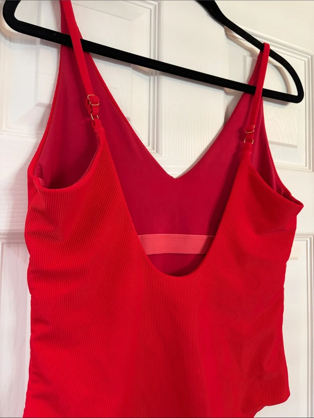 Beach Riot bold red