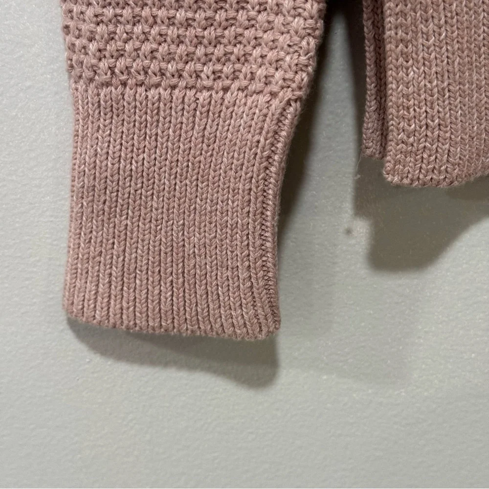 GAP knitted sweater