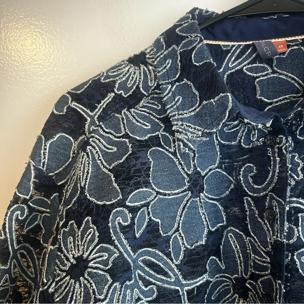 Pilcro button down