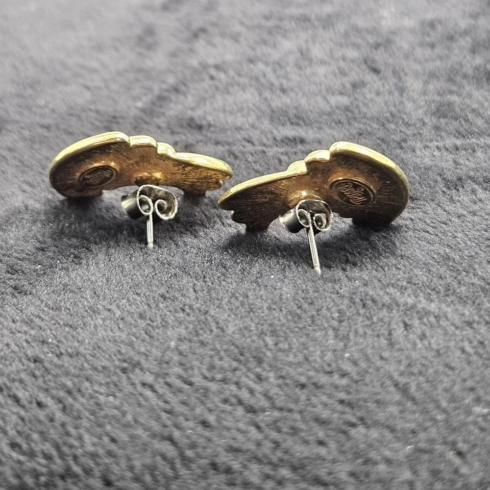 Trifari vintage crown