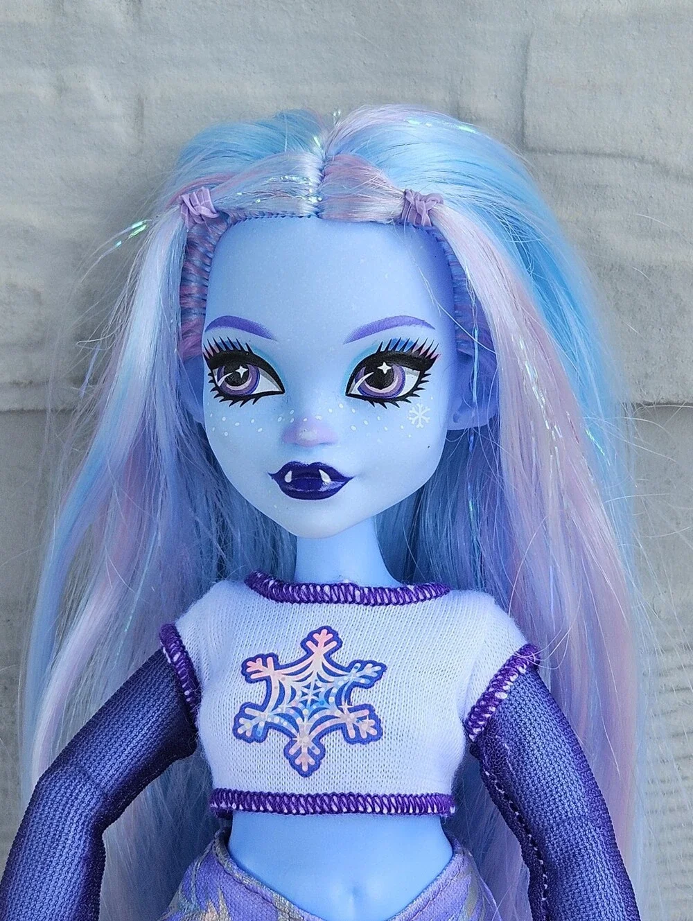 Monster High Abbey Bominable Yeti Fashion Doll Winter Snowflake 2023 Purple