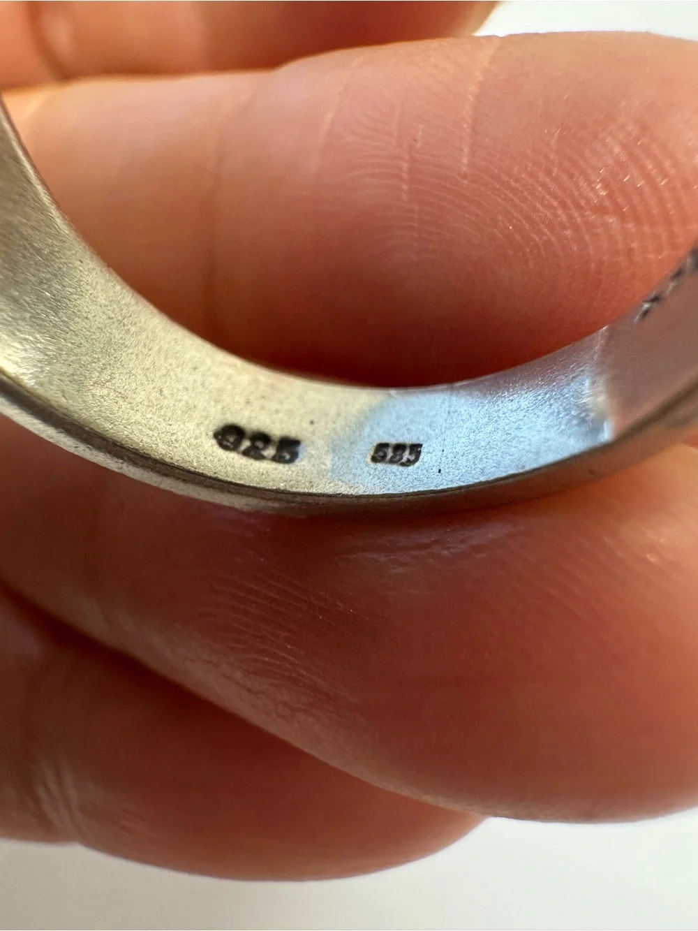 Vintage contemporary ring