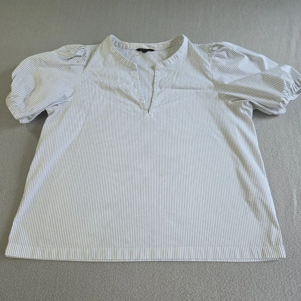 Banana Republic split neck