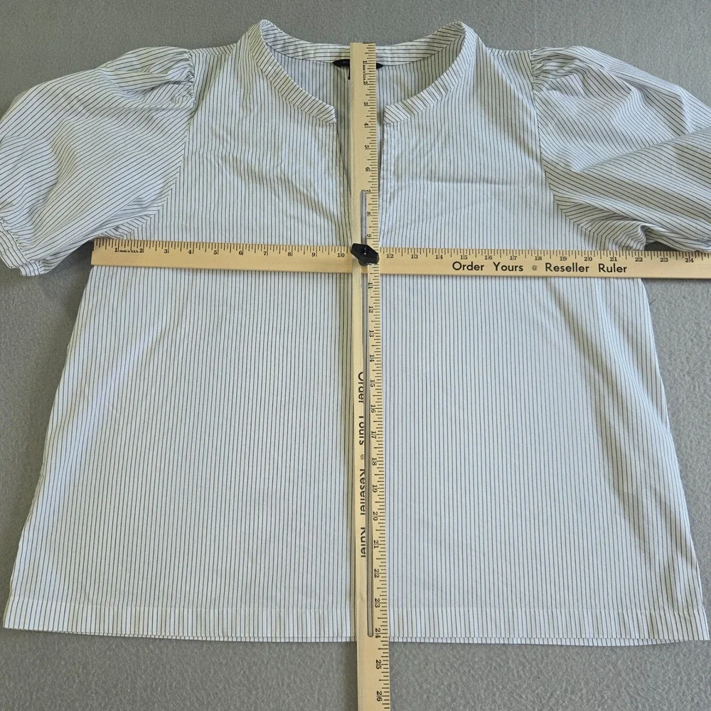 Banana Republic split neck