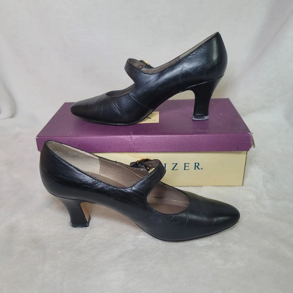 Naturalizer y2k witchy