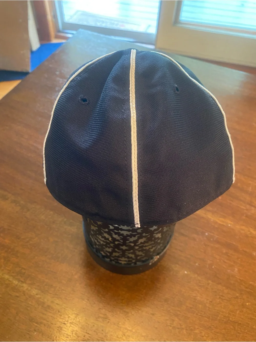 New Era referee / umpire black and white fitted baseball cap hat 7-3/8 EUC