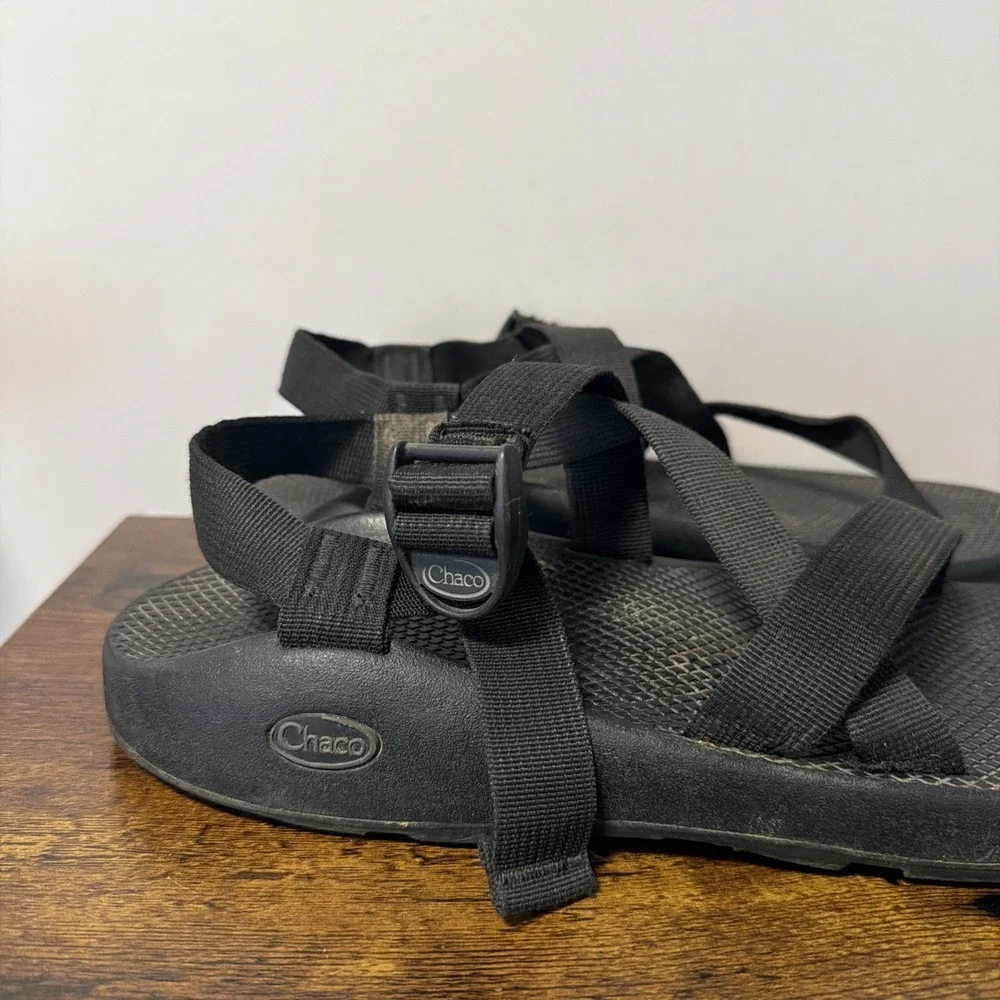 Chaco men size