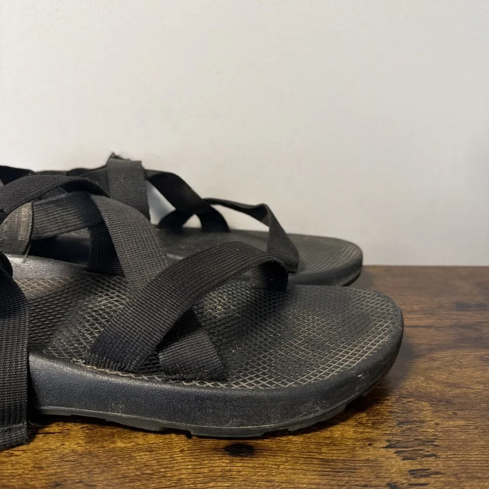 Chaco men size