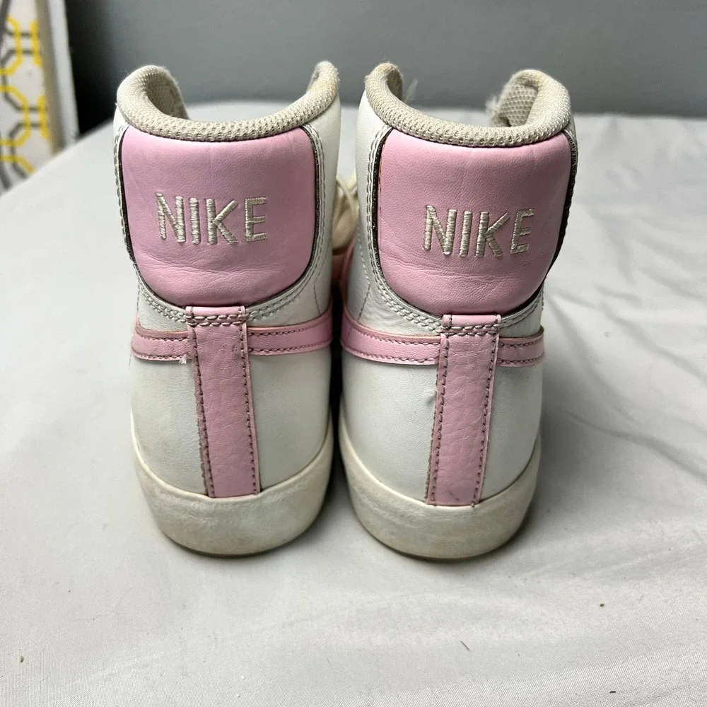 Nike Blazer‎ Mid Youth Shoes White Pink Casual Sneakers DA4086 106 Size 4.5Y